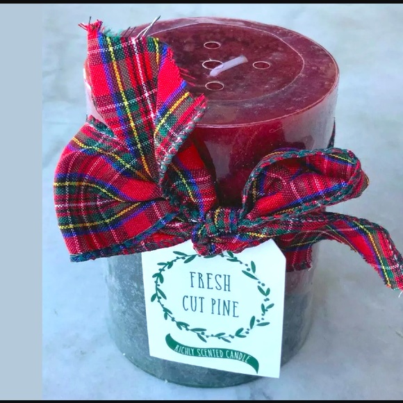 DW HOME FRESH CUT PINE PILLAR CANDLE RICHLY SCENT - Picture 1 of 3